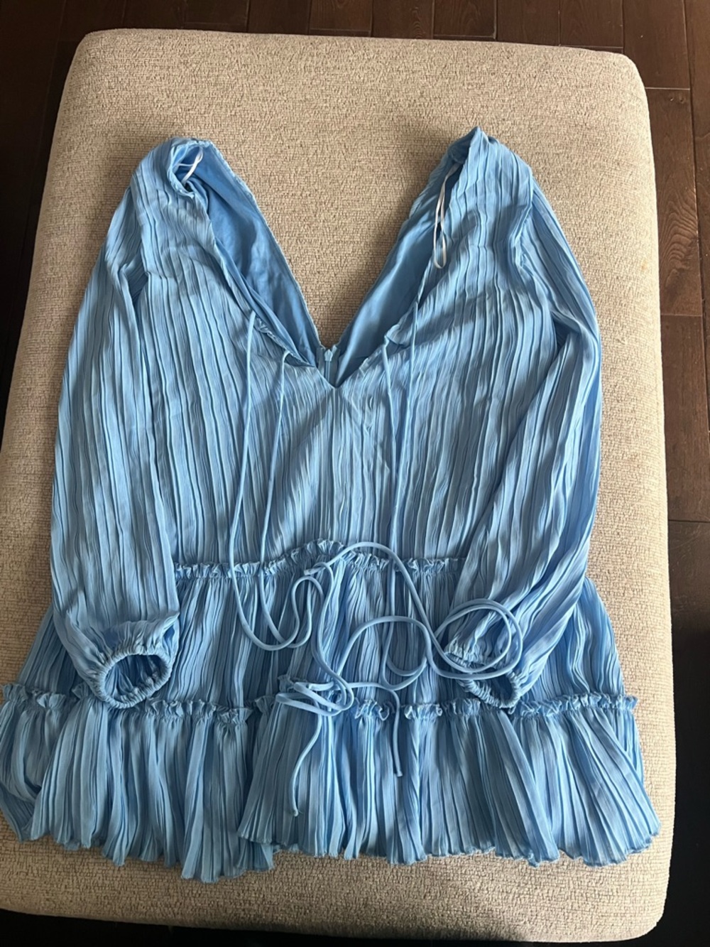 NWT Hello Molly Blue Long Sleeve Ruffled Tie Dress Size Medium